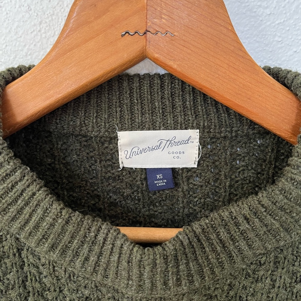 Universal Threads fall sweater - Picture 2 of 2